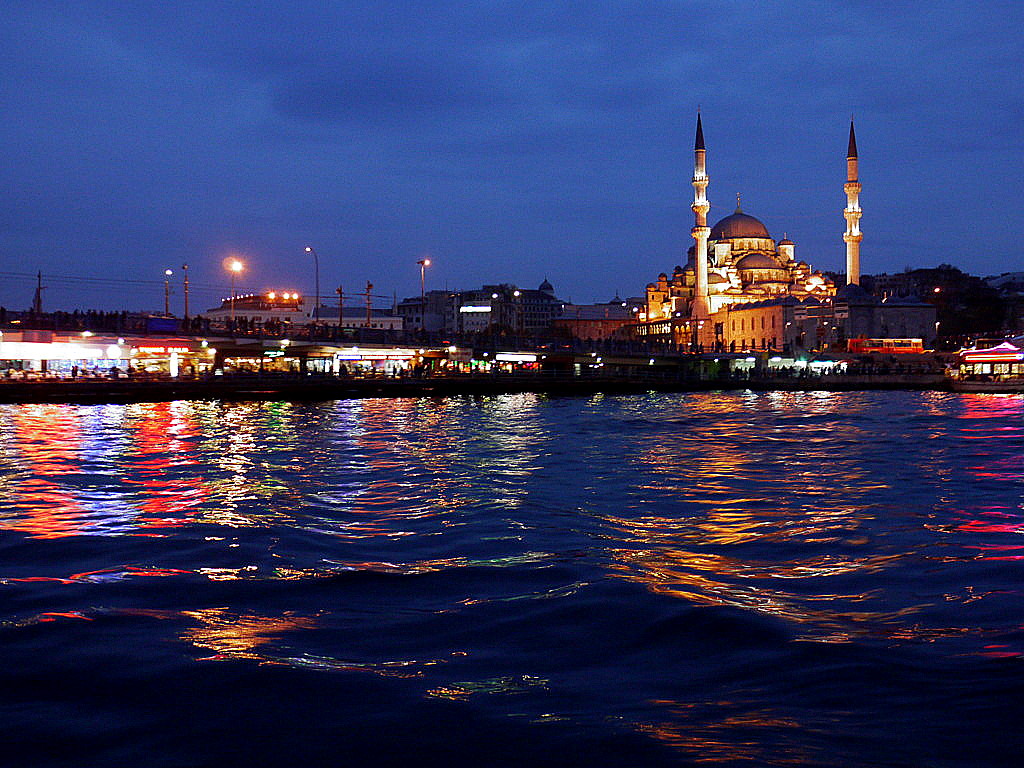 siluette of Istanbul